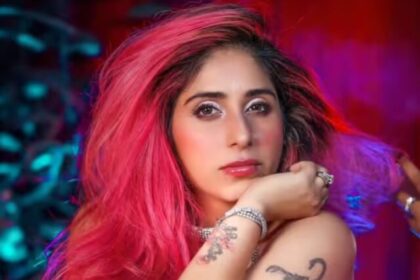 ये फेमस सिंगर 20 की उम्र में लड़ रही है एक गंभीर बीमारी से